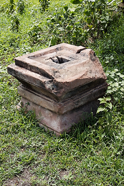 32-Prasat Ban Phlai-015